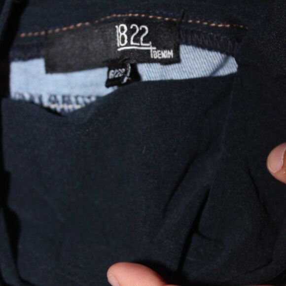 1822 Denim Black & Blue Maternity Boyfriend Denim Jeans Women's Size 6/28 - Picture 6 of 7